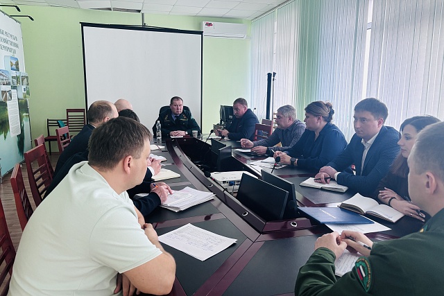 Министр лесного, охотничьего хозяйства и природопользования провёл совещание с сотрудниками